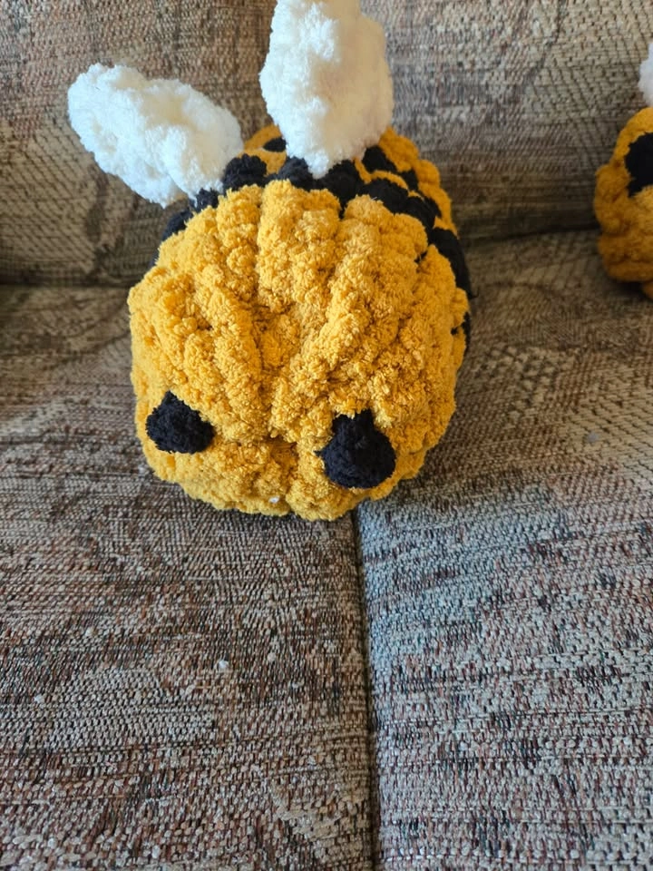 Hand Knit Bumble Bee Stuffies - photo 2
