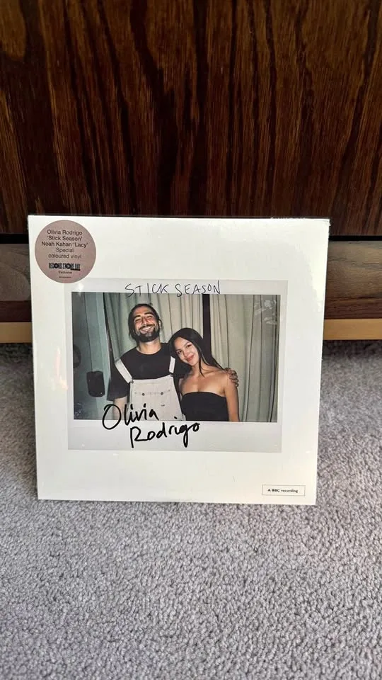 Sealed Stick Season RSD Noah Kahan / Olivia Rodrigo