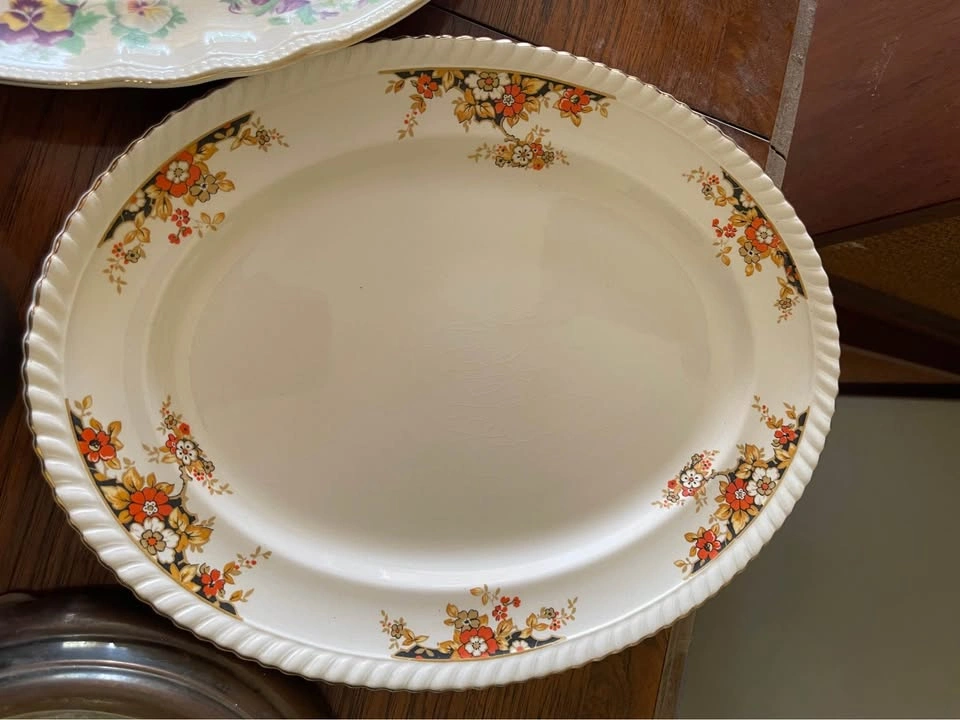 Platters vintage Johnson bros and sovereign - photo 2