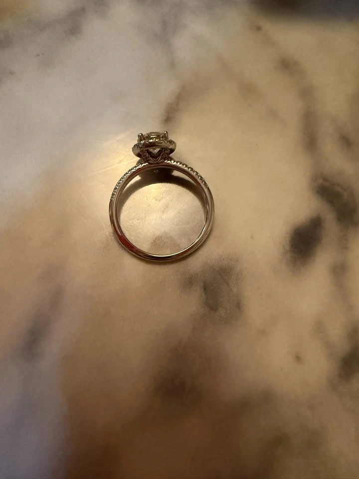 Sterling Silver Cubic Zirconia Halo Ring - photo 4