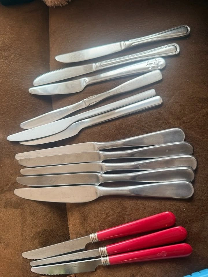 40+ Piece Assorted Flatware Set (Stainless Steel & Red) - photo 2