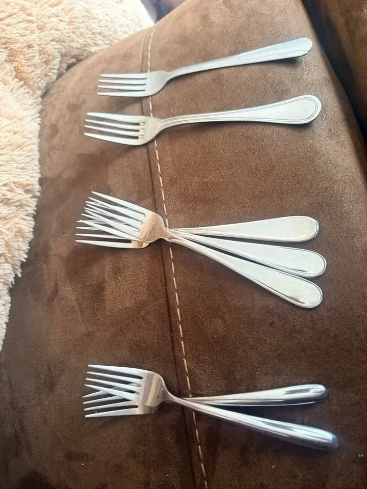 40+ Piece Assorted Flatware Set (Stainless Steel & Red) - photo 4