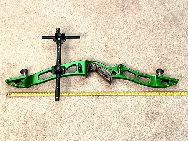 HOYT ARCHERY SET image indicator(8)