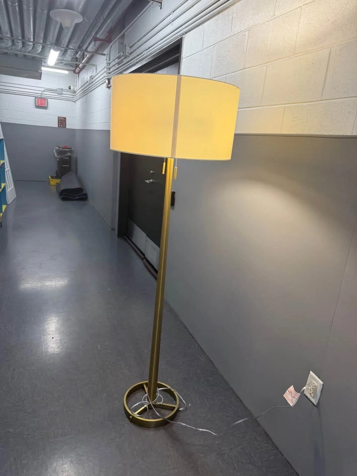 Ethan Allen floor lamp - photo 5