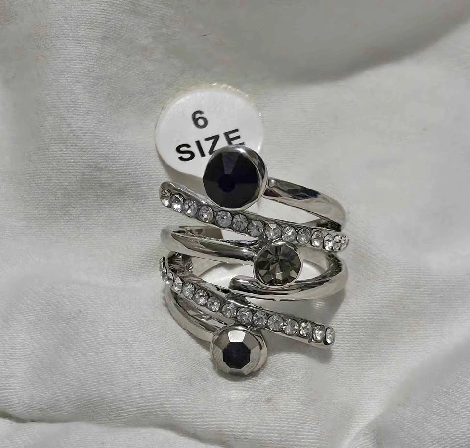 🏈 Silver-Tone Multi-Row Wrap Ring Size 6