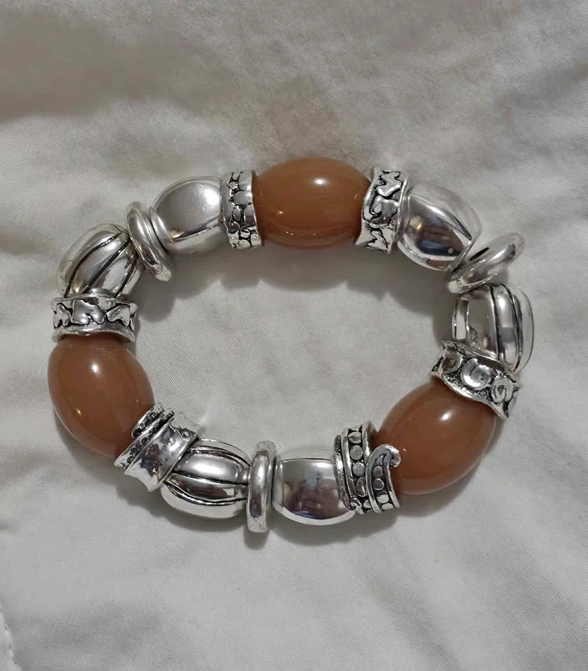 🏈 Chunky Silver and Brown Beaded Stretch Bracelet