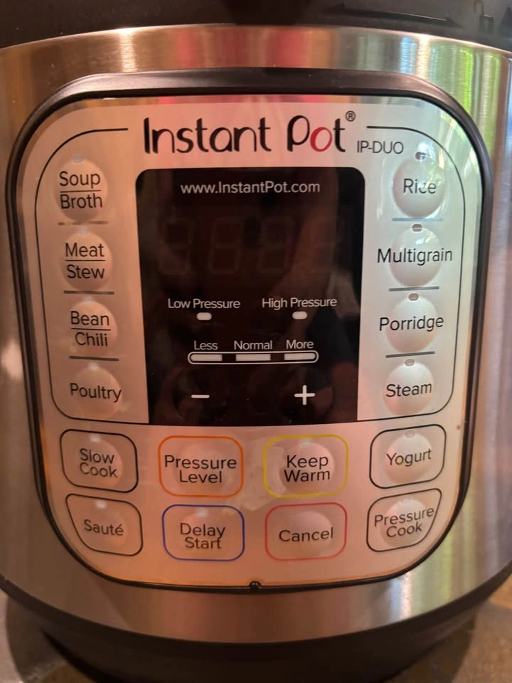 Instant Pot Duo 8-Quart 7-in-1 Electric Pressure Cooker - photo 4