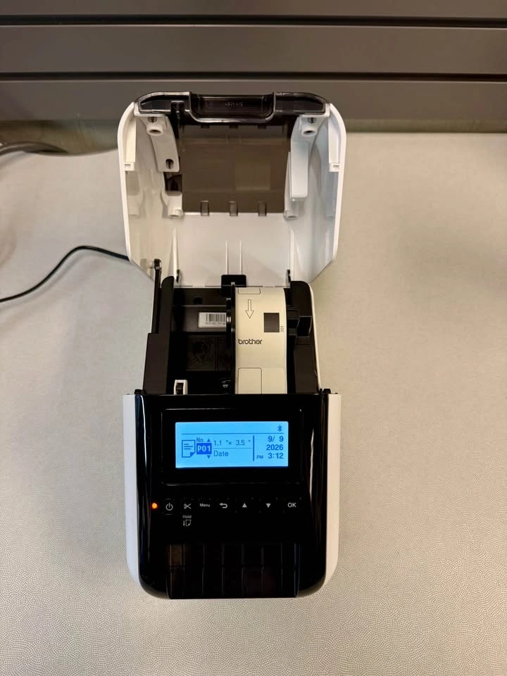 Brother QL-820NWB Professional Label Printer - photo 2