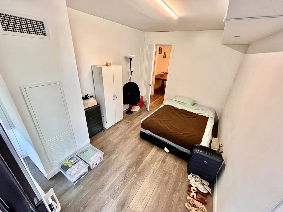Bedroom for rent at Yonge & Eglinton