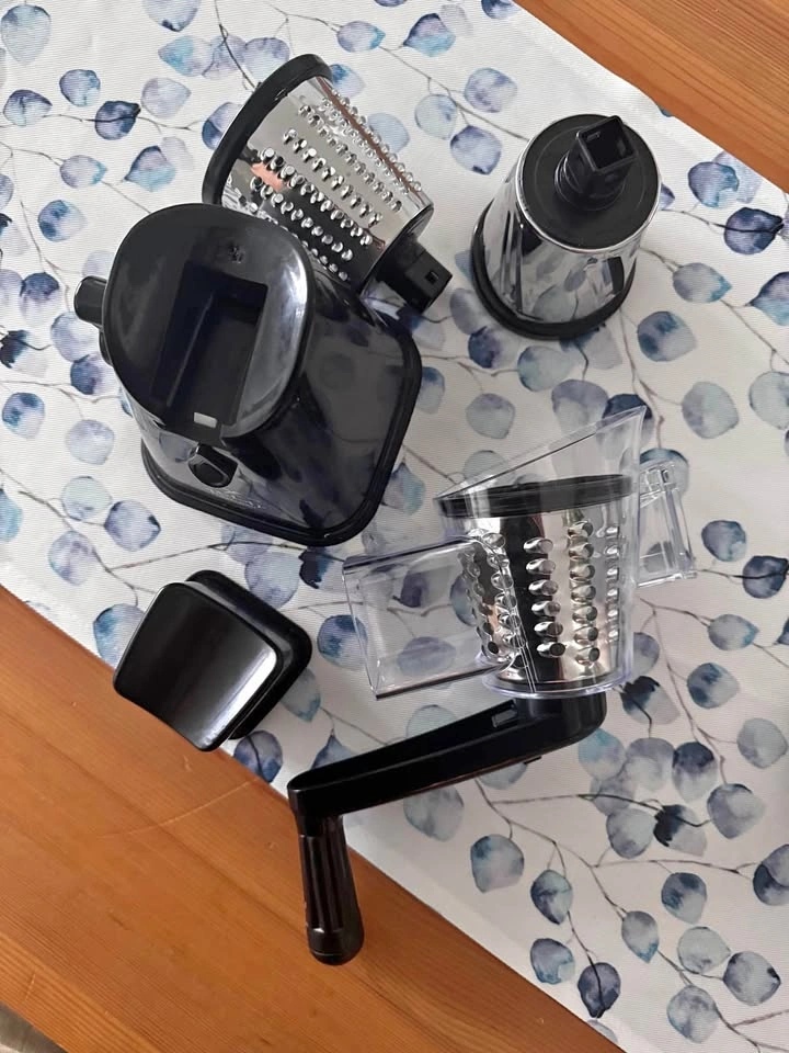 Food Grater with Stainless Steel Drums + Box