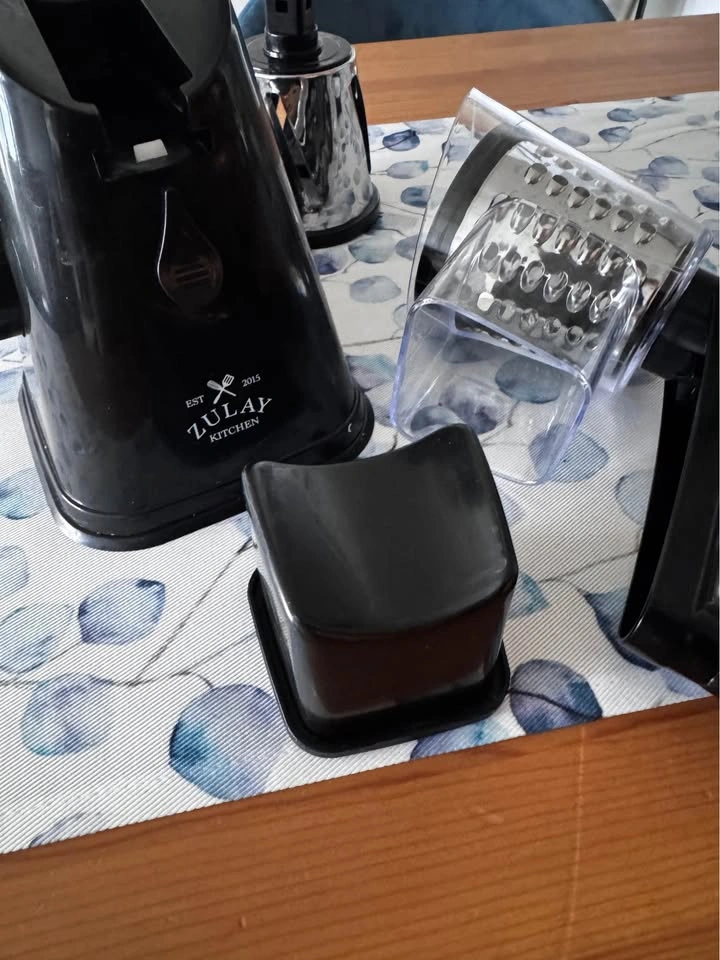 Food Grater with Stainless Steel Drums + Box - photo 2