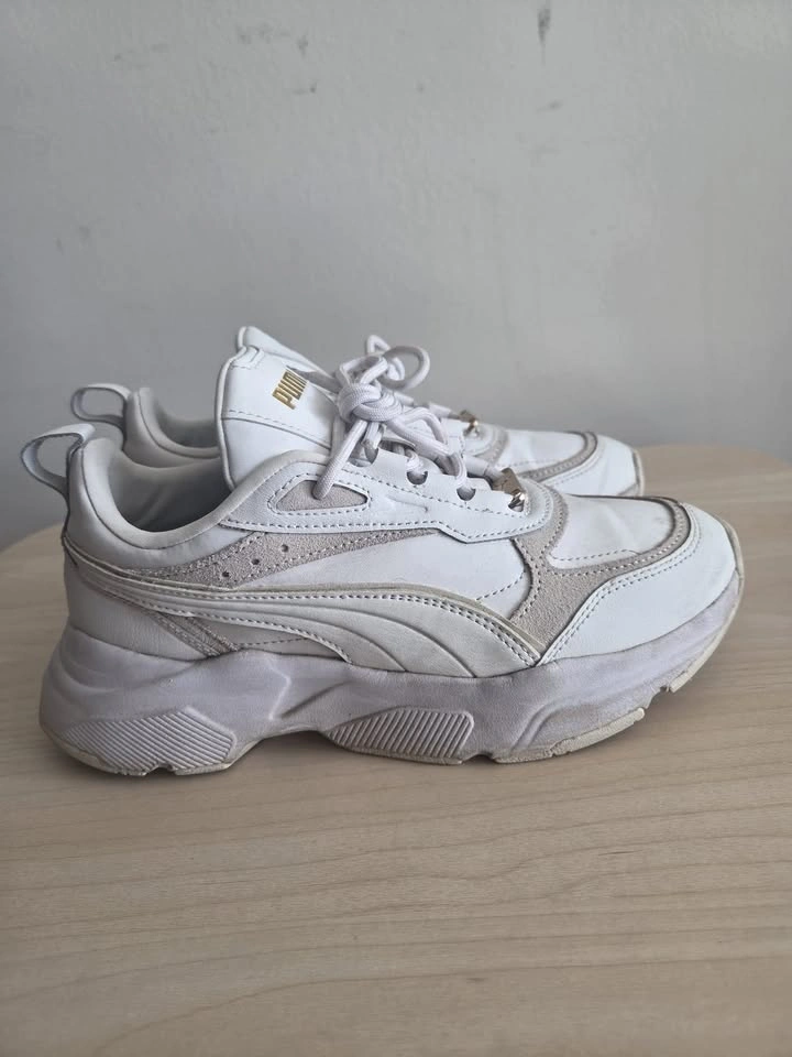 Puma White Shoes - Size 7.5 - photo 3