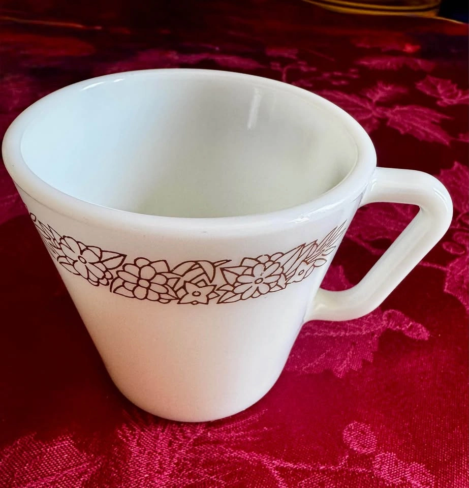Vintage Pyrex “Woodland Brown” White Milk Glass Coffee Mug - photo 5