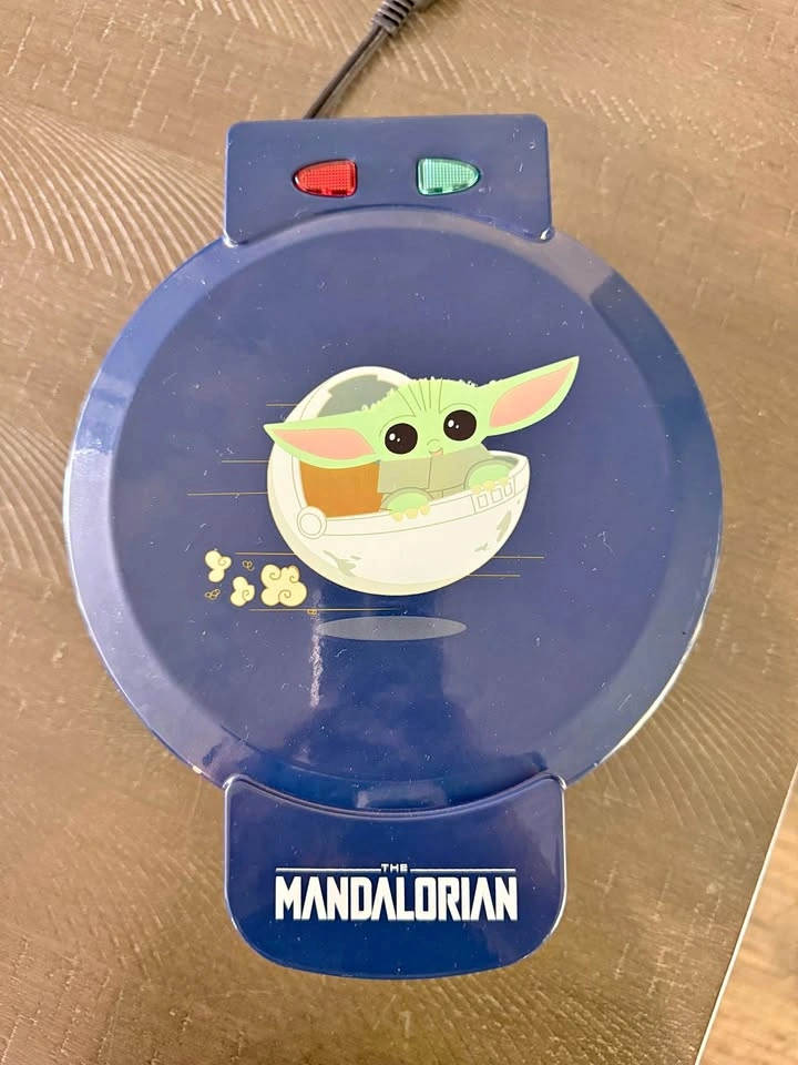 Star Wars The Mandalorian Grogu Waffle Maker