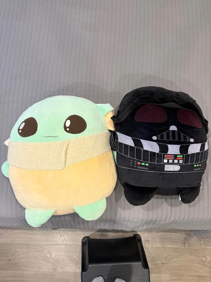 Star Wars Large Plush x2