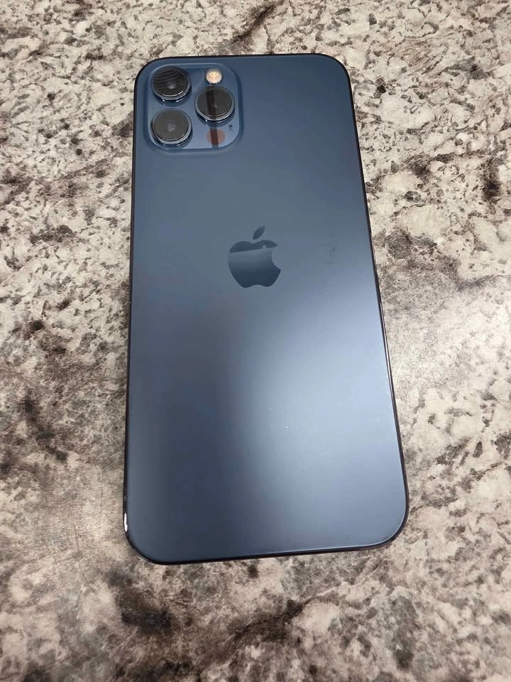 iphone 12 Pro Max - photo 4