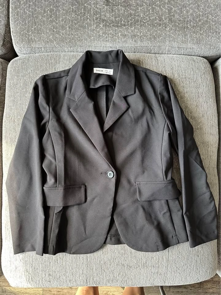 Girls size 9 blazer from Shien