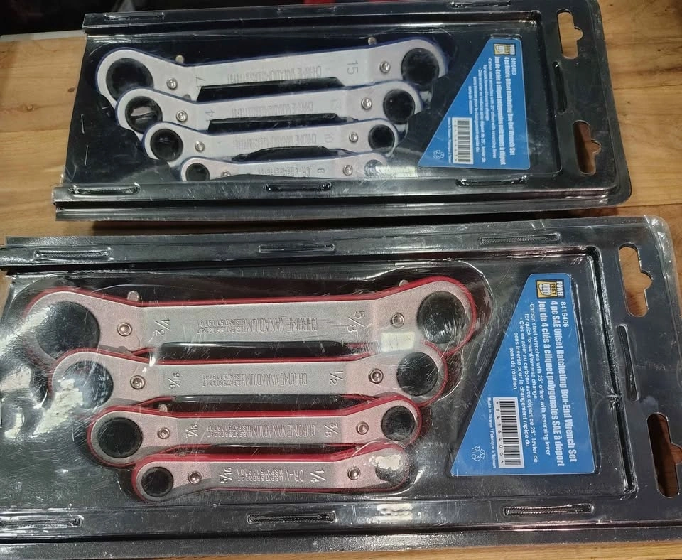 2 NEW offset ratcheting box end wrench sets, 1 SAE and 1 Metric