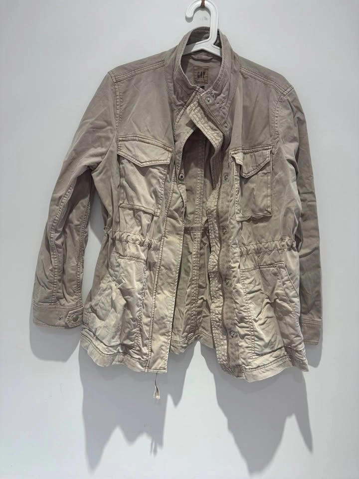 GAP Women’s Cotton Utility Jacket – Size Medium – Beige/Khaki - photo 2