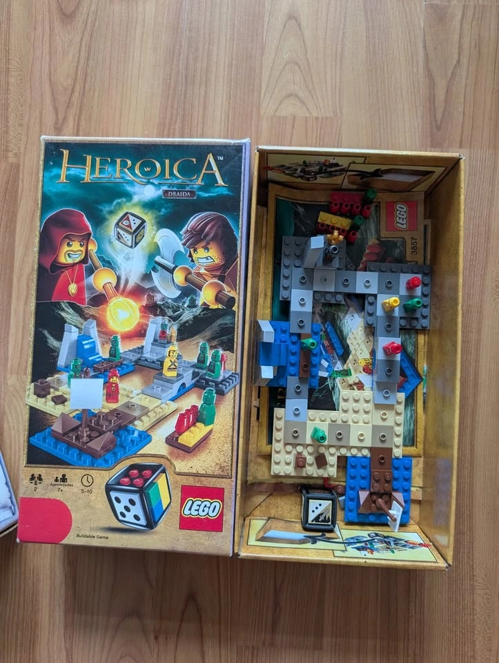 Lego Heroica 3857 + 3859 (complete) - photo 3
