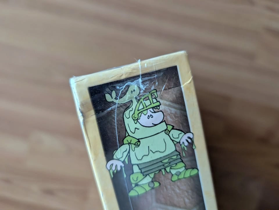 Munchkin Deluxe (new in wrap) - photo 2