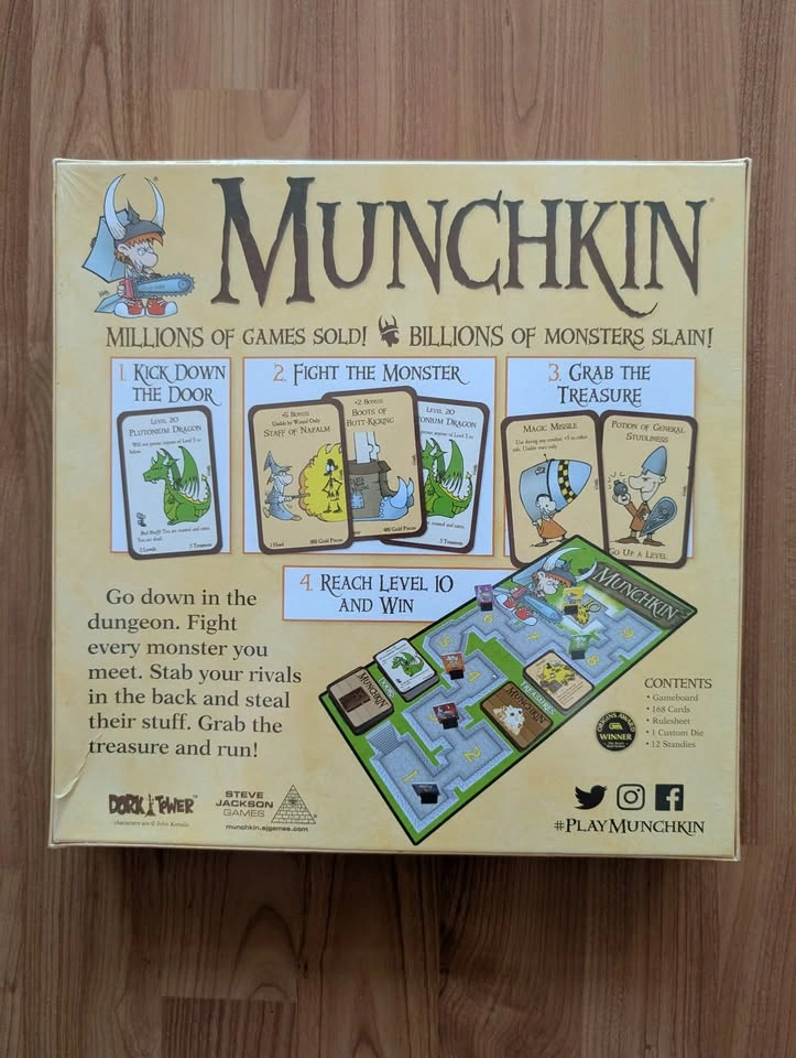 Munchkin Deluxe (new in wrap) - photo 3