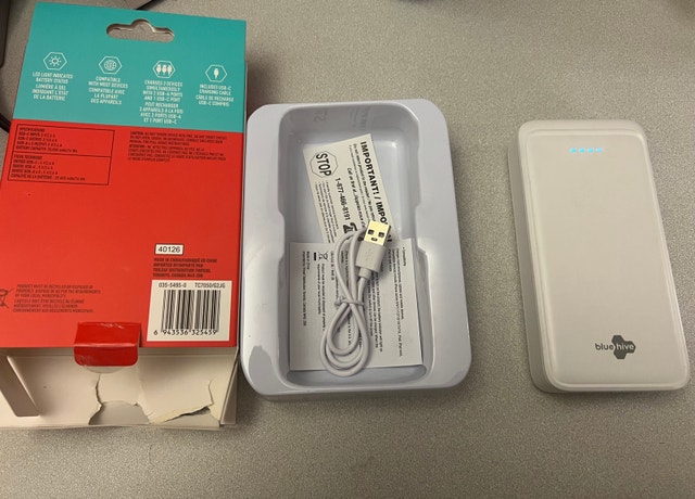 Blue Hive 20,000 mAh Power Bank - photo 2