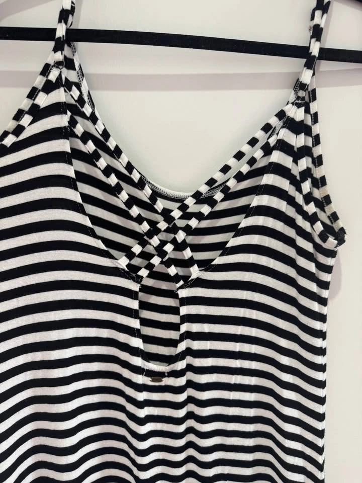 O’Neill Black & White Striped Maxi Dress – Size Large - photo 3