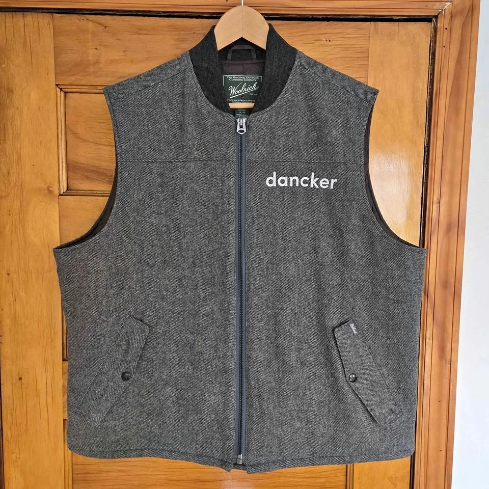 Woolrich Bear Claw Vest Mens Size XL Gray Full Zip Lined 🏈