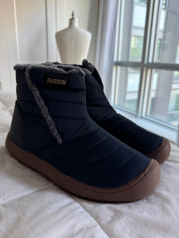 Brand New Ladies Size 11 / 43 Winter Boots with Velcro Sides - photo 5