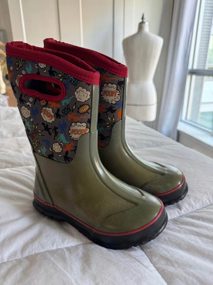 Kids Size 1 BOGS Winter Boots Rated for -30 Weather Green - photo 2