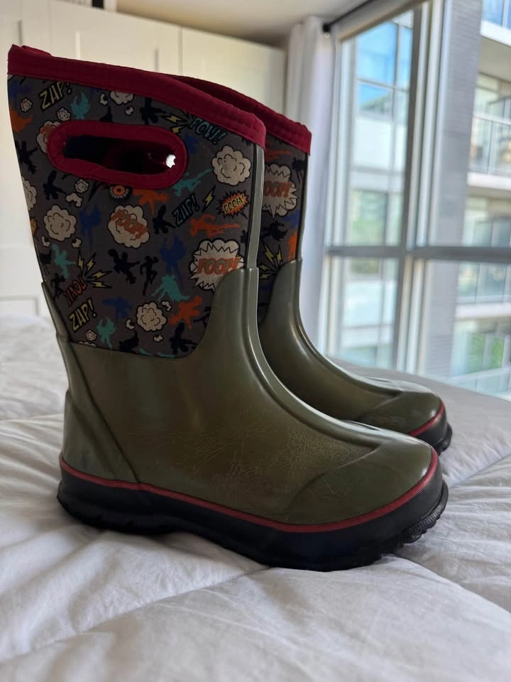 Kids Size 1 BOGS Winter Boots Rated for -30 Weather Green - photo 3