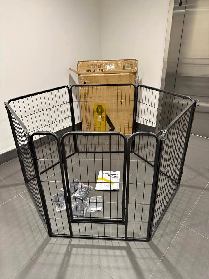New Pet / Dog Crate/ Playyard 47” across 31 1/4 high