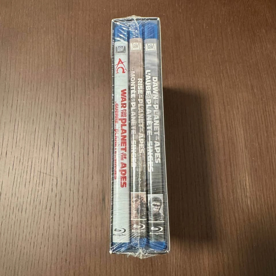 SEALED Planet of the Apes Trilogy Blu-ray Box Set 🏈 - photo 2