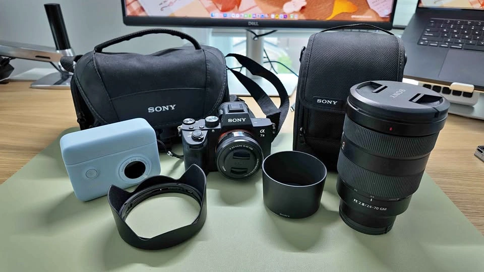 Sony Alpha A7III Camera Equipment