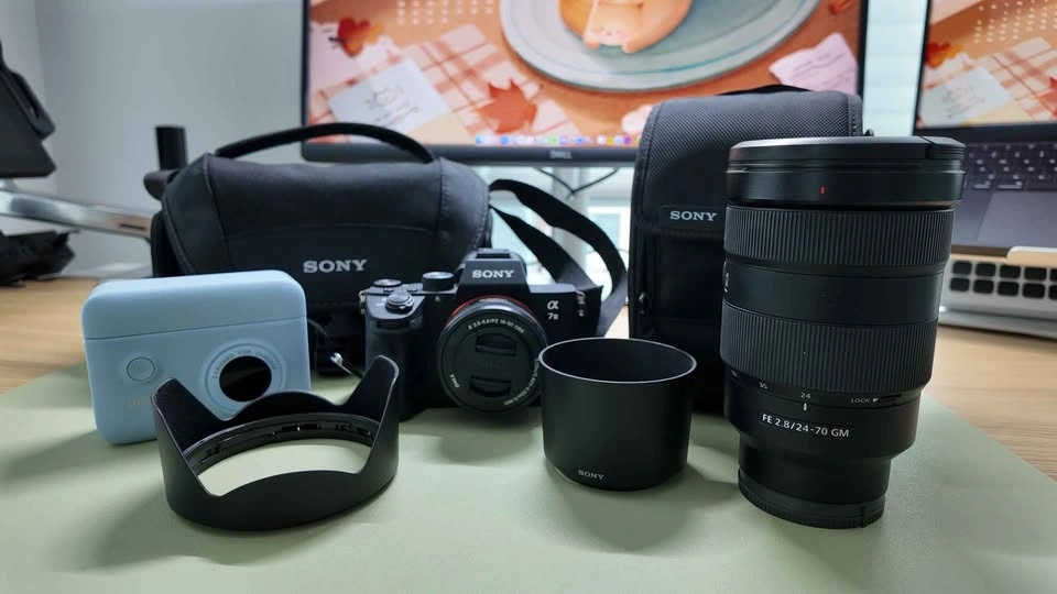 Sony Alpha A7III Camera Equipment - photo 2