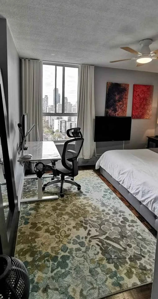 Private room for rent - photo 2
