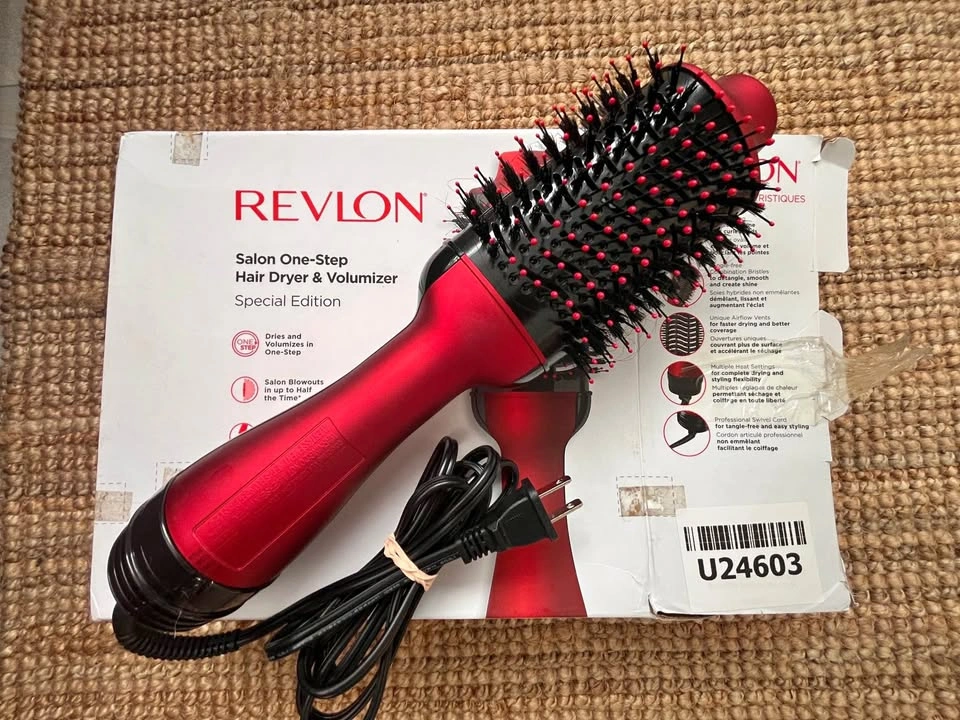 Revlon Salon One-Step Hair Dryer & Volumizer – Special Edition