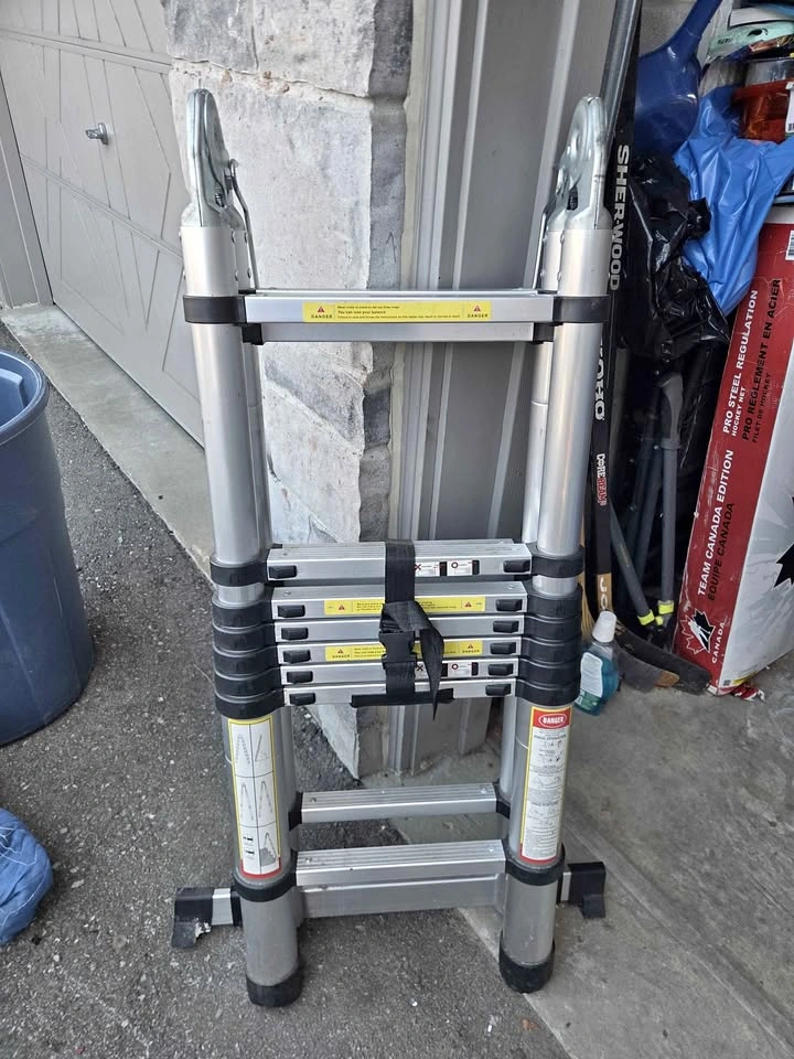 Aluminum Telescoping Multi-Position Ladder