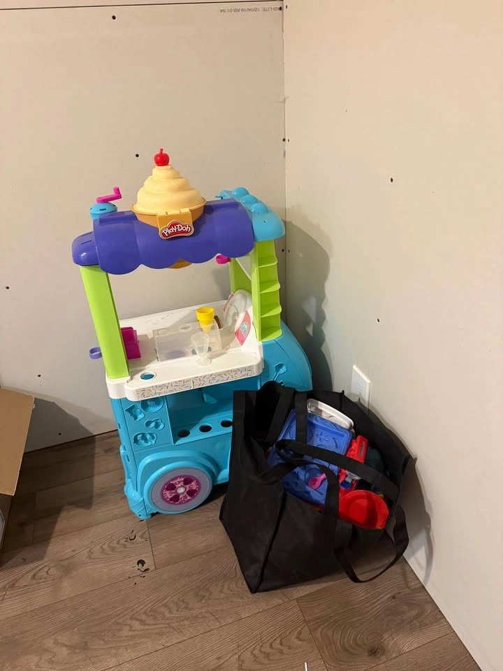 Hot Wheels, LEGO Duplo, Play-Doh, and More - photo 4