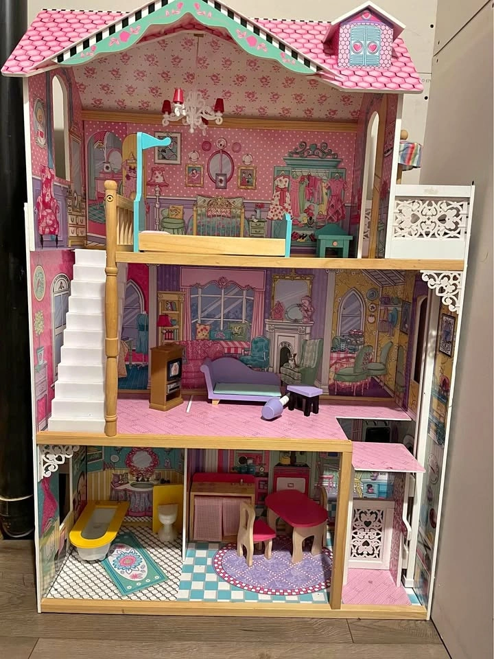 KidKraft dollhouse