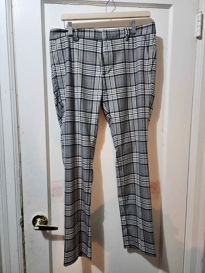 Brand new River Island Men's skinny trousers 32R