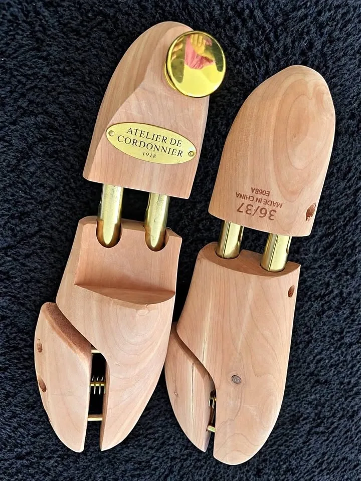 Wooden Shoe Trees – Size 36/37