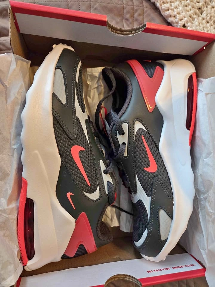 Nike Air Max 4.5 Youth size