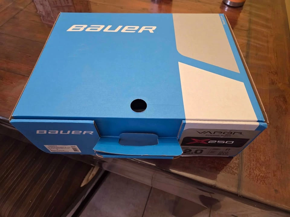 Bauer Vapor x250 Youth Size 2 US Size 3 - photo 3