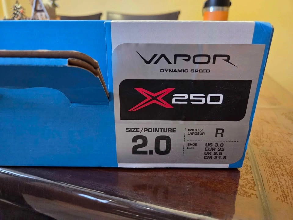 Bauer Vapor x250 Youth Size 2 US Size 3 - photo 4