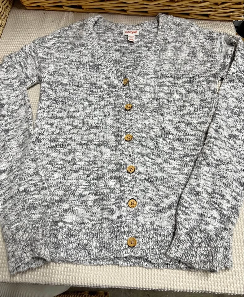 🏈 Gray Cardigan for kids