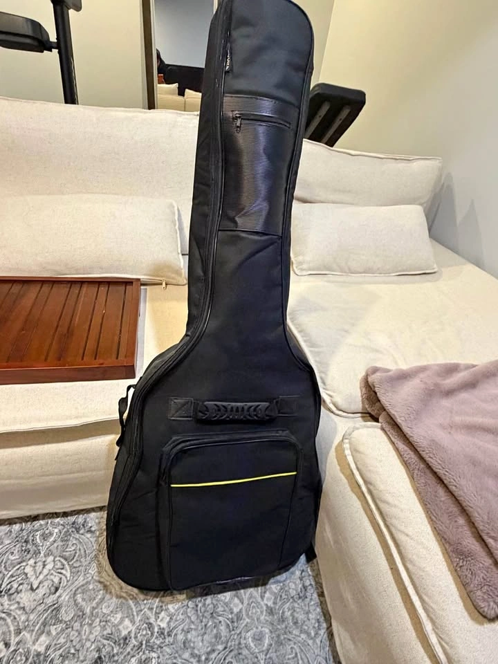 Mitchell O120CESB Acoustic-Electric Guitar + Gig Bag