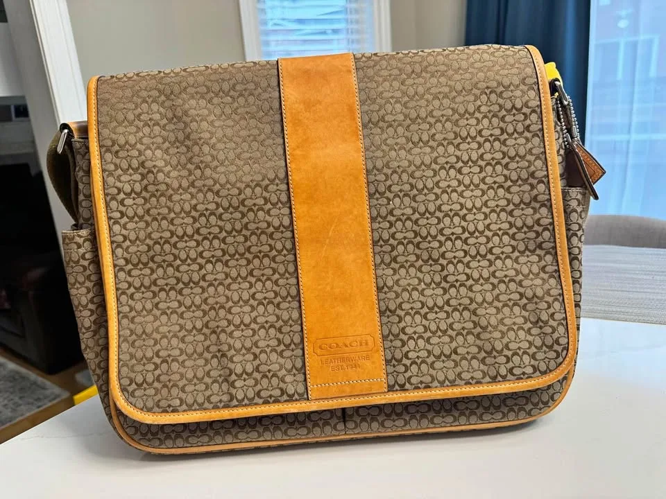 Coach Brand Brief / Laptop Bag thumbnail