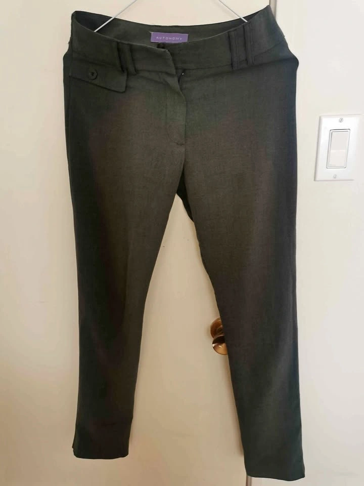 Autonomy Grey Dress Pant (small)